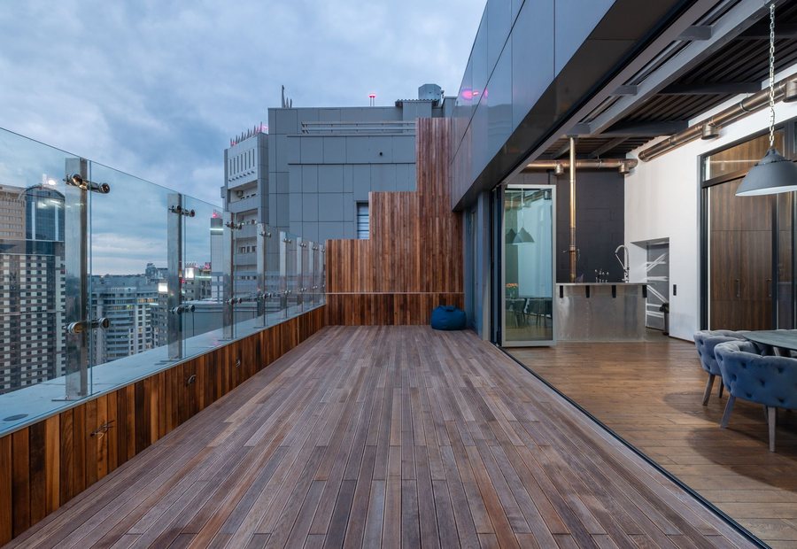 Horizon Penthouse lounge